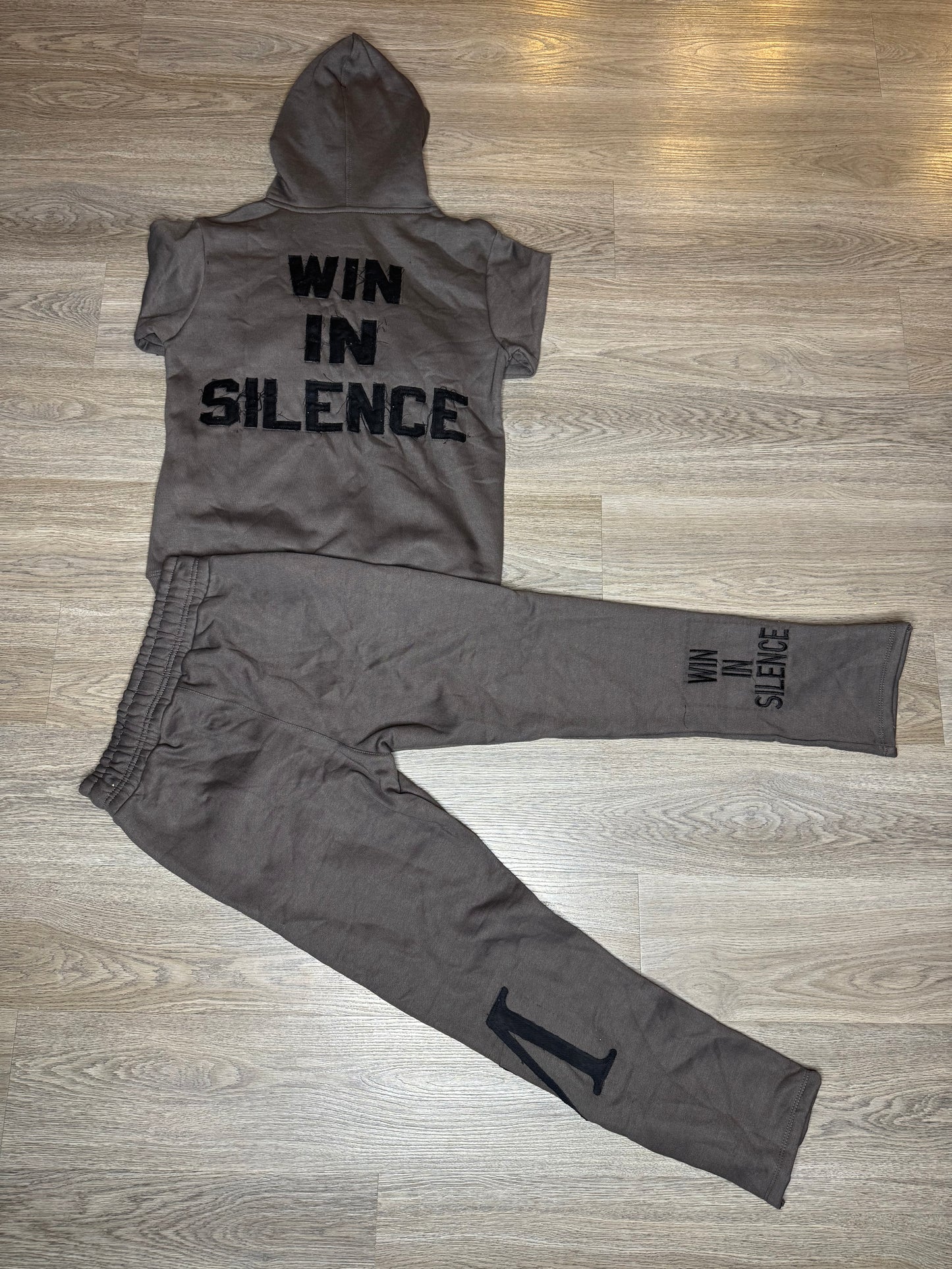 Win In Silence Set