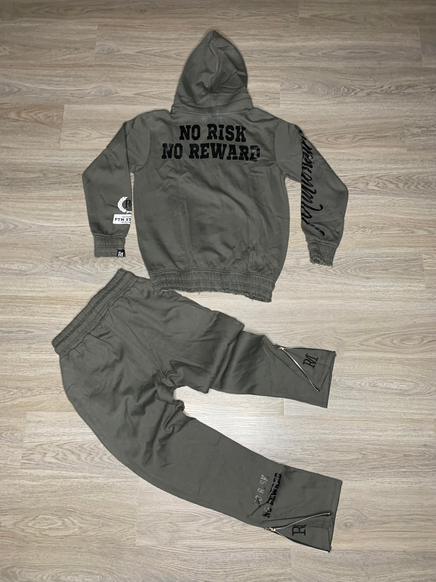 No Risk No Reward Set