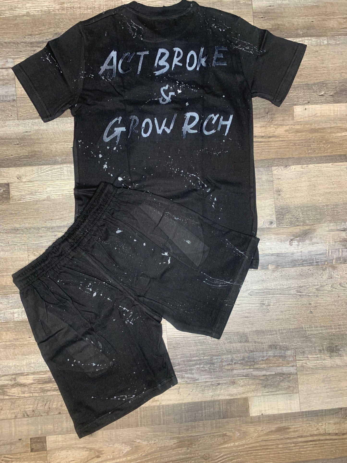 Act Broke & Grow Rich Short Set