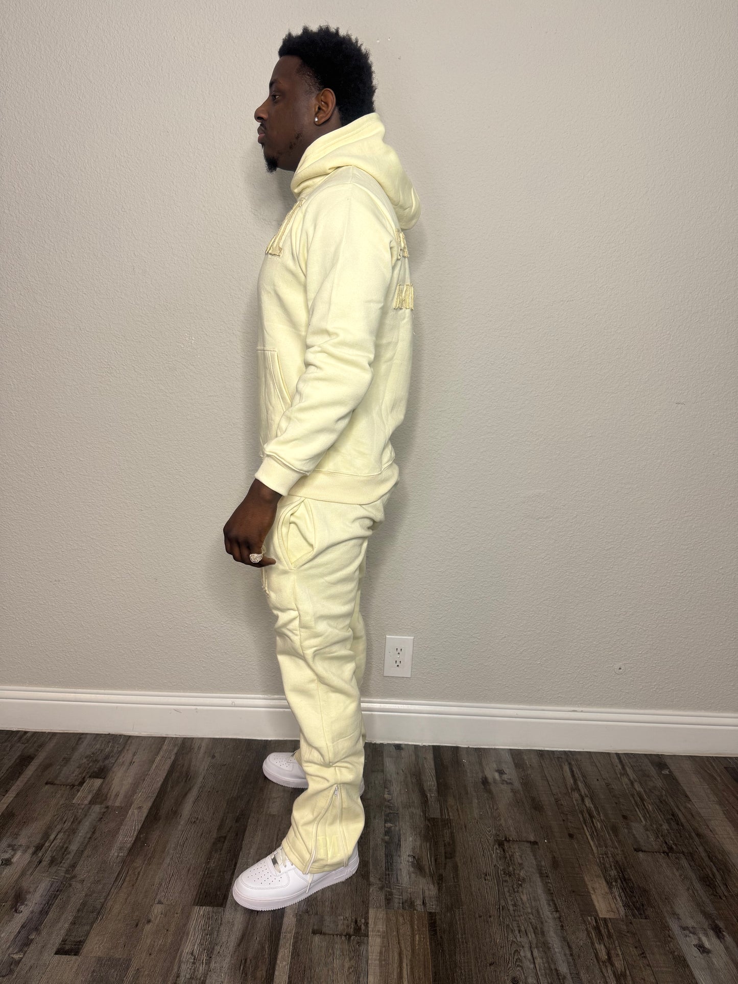 Distressed Millionaire Set